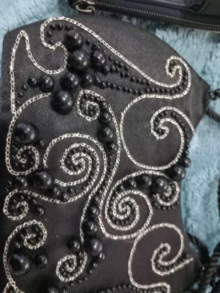 Piccola borsetta elegante nera