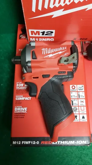 Milwaukee M12 Combo . Taladro y inpacto 12v