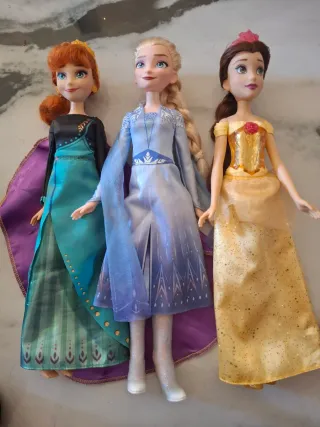 Muñecas Frozen Ana y Elsa + Bella