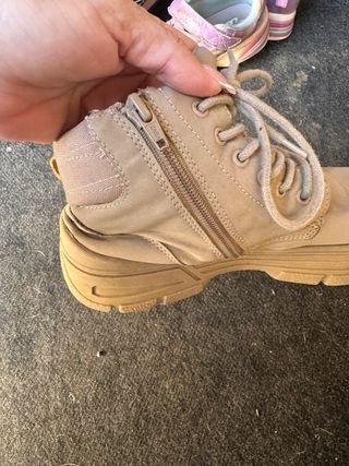 Botas Zara chico talla 37 beige