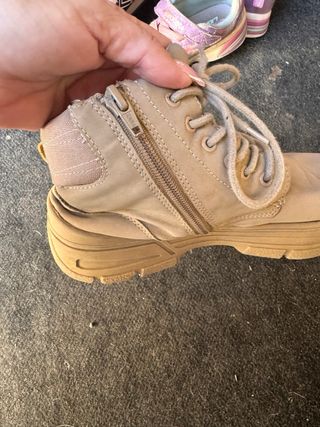 Botas Zara chico talla 37 beige