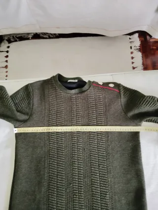 Vestido verde militar con botones