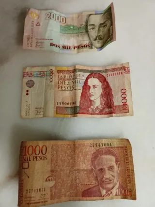 3 Billetes Colombianos: 1000, 2000, 10000 Pesos
