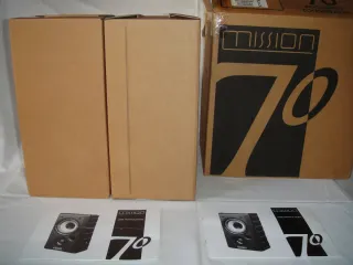 Altavoces Mission 70