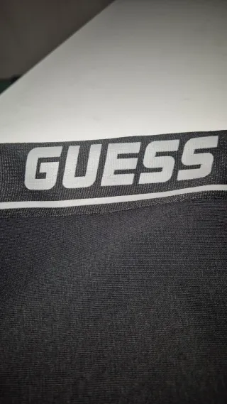 Chaqueta Guess Niños Talla 14 Negra