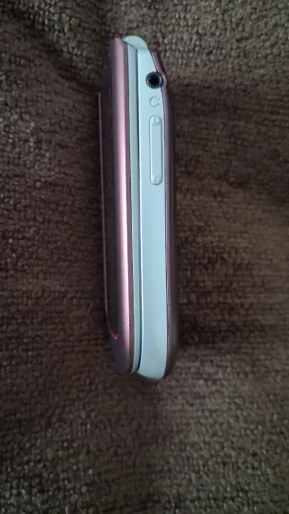 Nokia 3710 Fold cargador original. Color Fucsia.