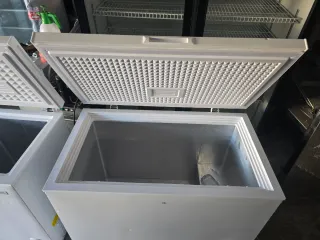 Arcón congelador OK. Funciona perfectamente