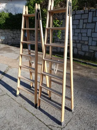 Escalera madera 7 peldaños ancha un solo uso