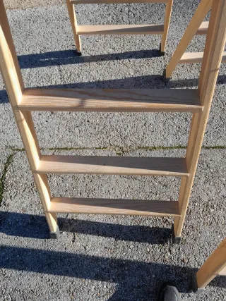 Escalera madera 7 peldaños ancha un solo uso