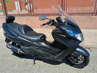 Suzuki Burgman 400 ABS