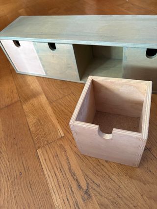 Cajonera de madera con 5 cajones