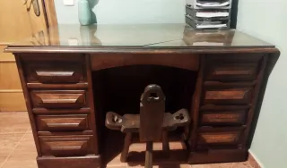 Escritorio antiguo madera maciza