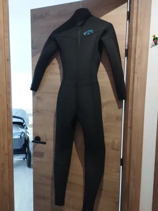 Traje de surf de neopreno 5/4, Billabong.