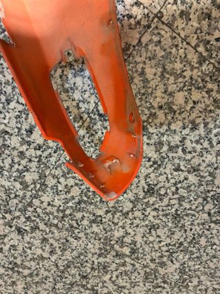 Asiento, deposito GASOLINA y carcasas Aprilia SR