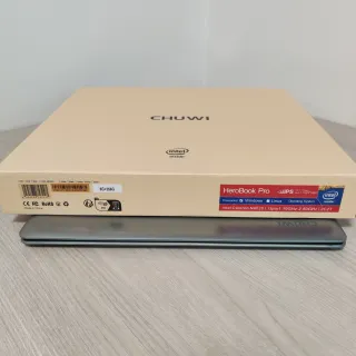 Portátil CHUWI Gris/Plateado