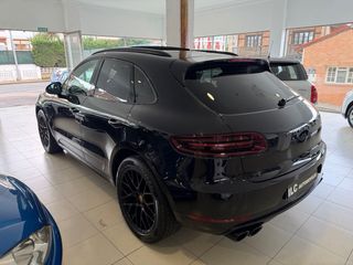 Porsche Macan gts 2017