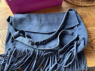 Bolso de piel Pepe Jeans azul con flecos