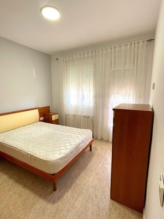 Dormitorio madera + sinfonier