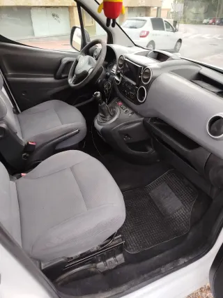 Vendo 2014 tomo coche /moto