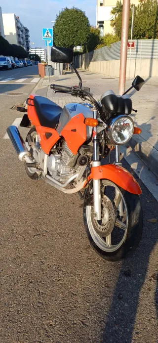 Honda CB 250