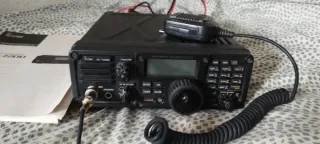 ICOM IC-7200 HF/50MHz Transceptor radioaficionado