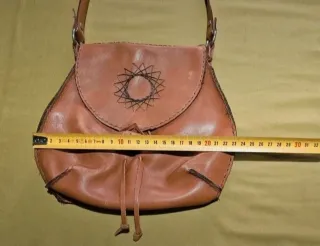 Bolso de cuero marrón