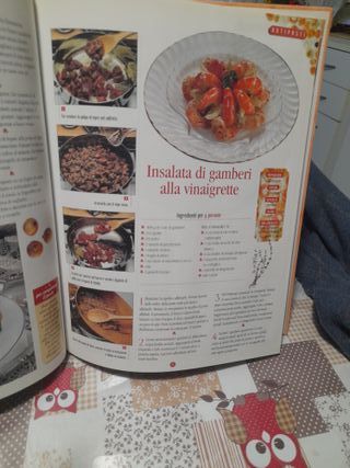 Volumi ricette di cucina copertine rigide, nuovi.