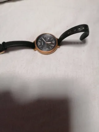 Reloj Fossil Mujer Negro y Dorado