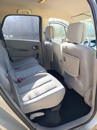 Renault Grand Scenic 2006