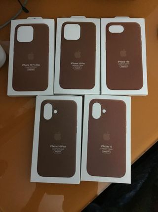 Fundas Apple iPhone Piel (Varias)