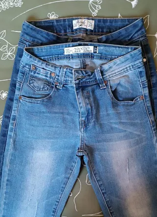 Pack 2 tejanos + Gabardina regalo