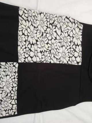 Vestito invernale nero e bianco con fiori a quadri