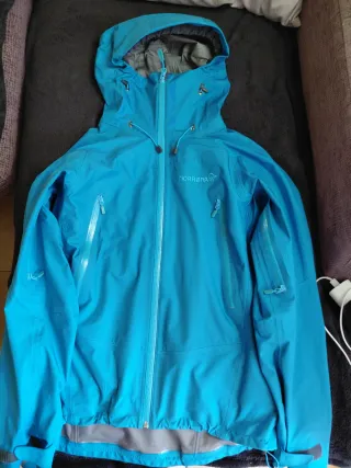 Chaqueta esquí y snow Norrøna azul. Talla S