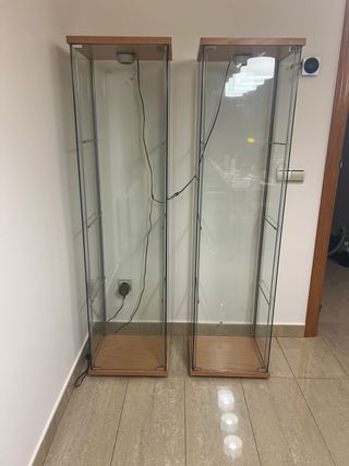 𝐕𝐢𝐭𝐫𝐢𝐧𝐚 𝐞𝐱𝐩𝐨𝐬𝐢𝐭 𝐝𝐞 𝐜𝐫𝐢𝐬𝐭𝐚𝐥 𝐜𝐨𝐧 𝐥𝐮𝐳, 𝐛𝐚𝐬𝐞 𝐝𝐞 𝐦𝐚𝐝𝐞𝐫𝐚