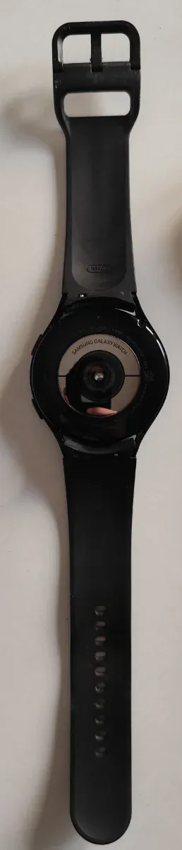 Samsung Galaxy Watch 4 Negro + cargador