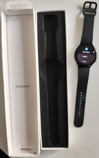 Samsung Galaxy Watch 4 Negro + cargador