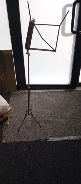 Violonchelo con funda y atril 4/4  checo