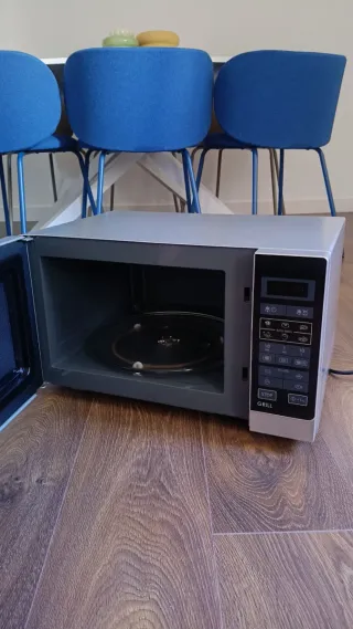 Microondas Sharp 20L 800W