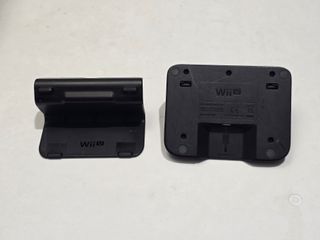 Supporto e base di ricarica per gamepad Wii U
