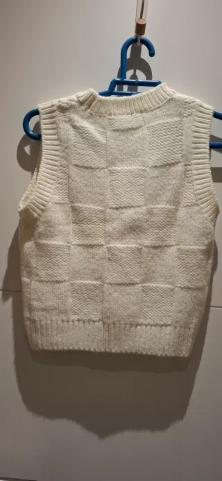 Chaleco de punto crema