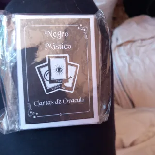 Cartas de Oráculo Negro Místico