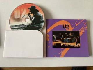 U2 Libro Ilustrado y Disco Entrevista No Oficial
