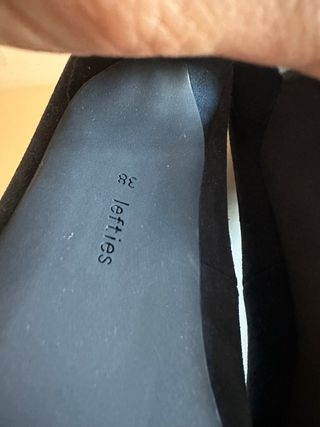 Tacones azul marino punta fina