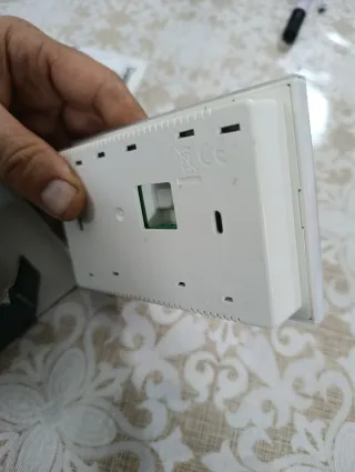 Termostato VEMER VE788600 WiFi Batteria