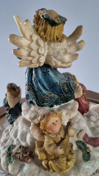 Carillon natalizio con angeli