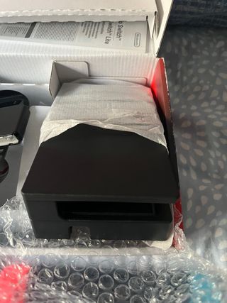 Nintendo Switch + 4 Giochi