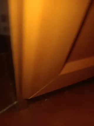 Vitrina de madera y cristal