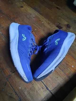 Zapatillas deportivas hombre azules y blancas