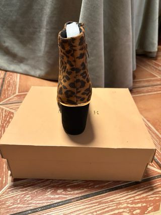 Botines de tacón animal print Membur