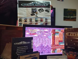 Sega Mega Drive con Sonic - Consola y Accesorios